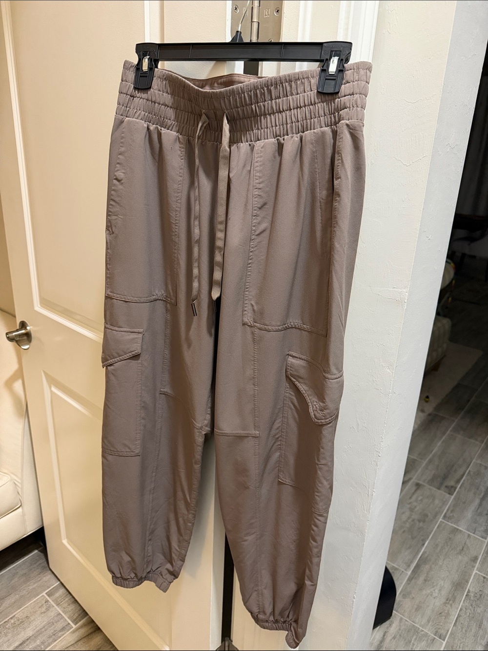 Spanx Women’s Casual Friday Joggers Elastic Waist Drawstring Cargo Pants - Smoke